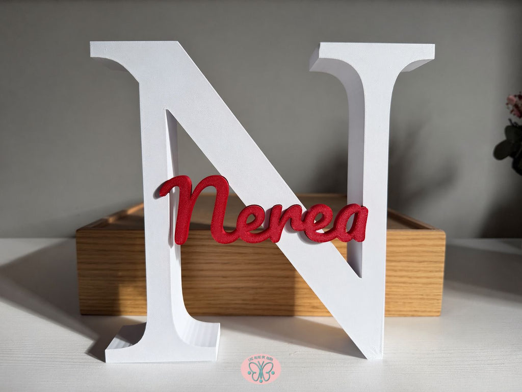 Letra decorativa personalizada – Inicial + nombre